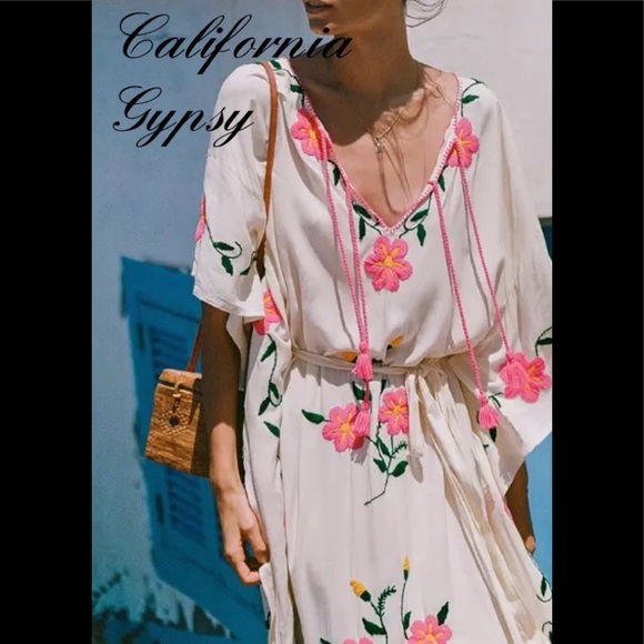 Boho Coachella Gypsy Hippie embroidered dress - Picture 3 of 6